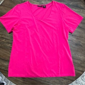 Tahari | Scoopneck hot pink t-shirt